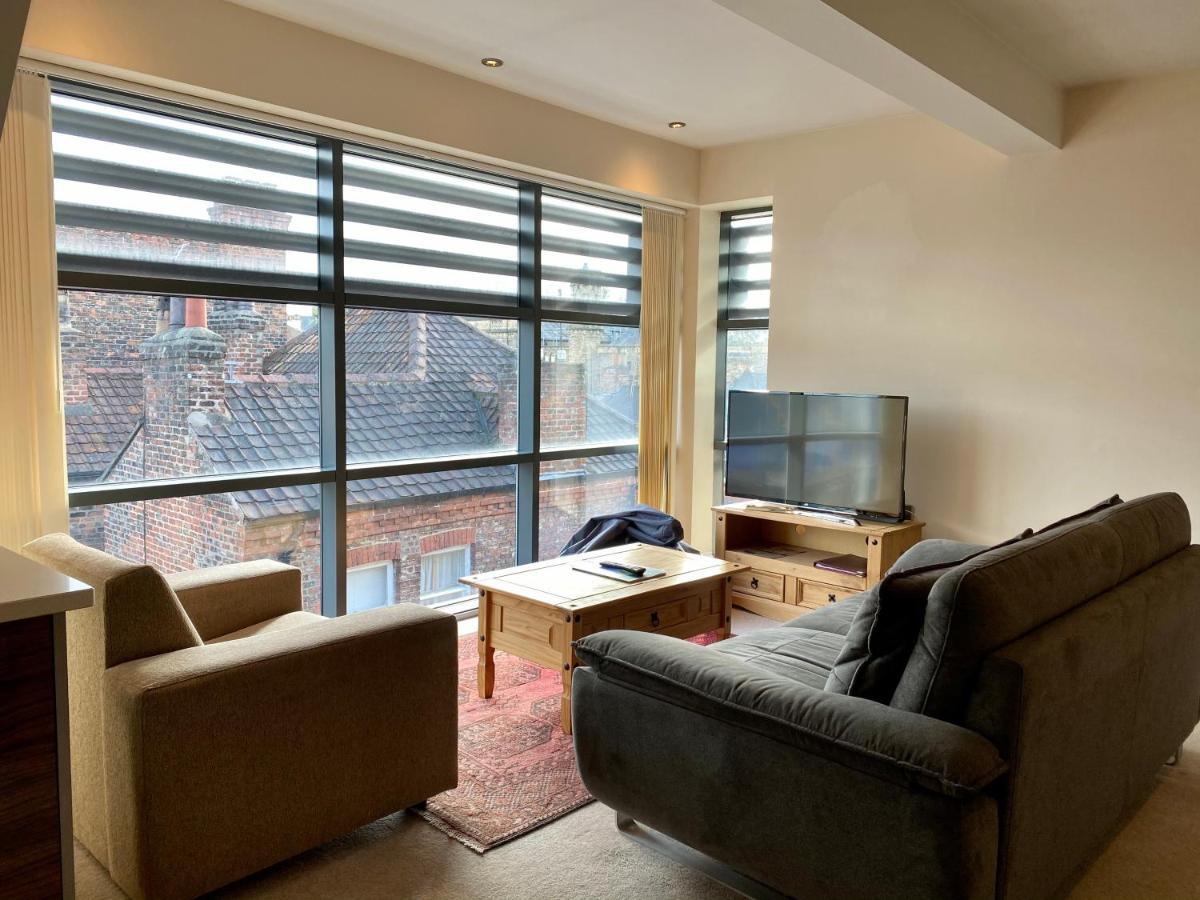Churchill Two Bedroom Apartments With Free Parking And The Minster View York Zewnętrze zdjęcie